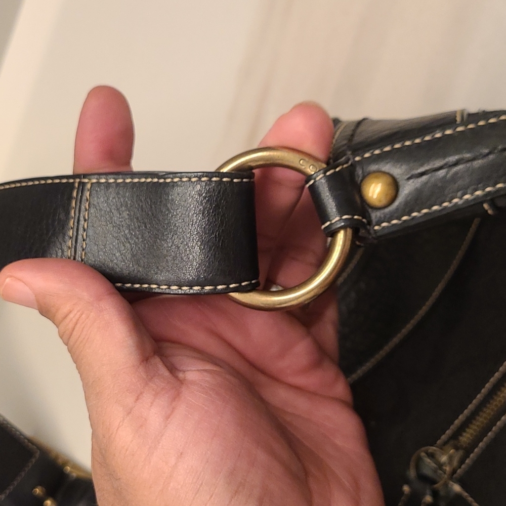 Coach Bucket Bag - Picture 3 of 9